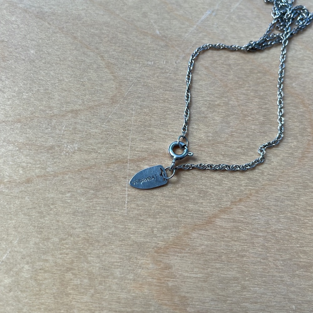 Verameat Hand Of God Necklace - Gem